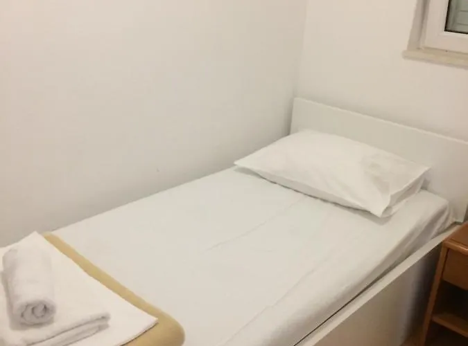 奥尔凯迪亚公寓酒店 *