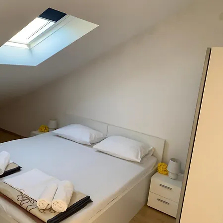 Orchidea Apartman *