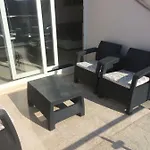Orchidea Apartment *